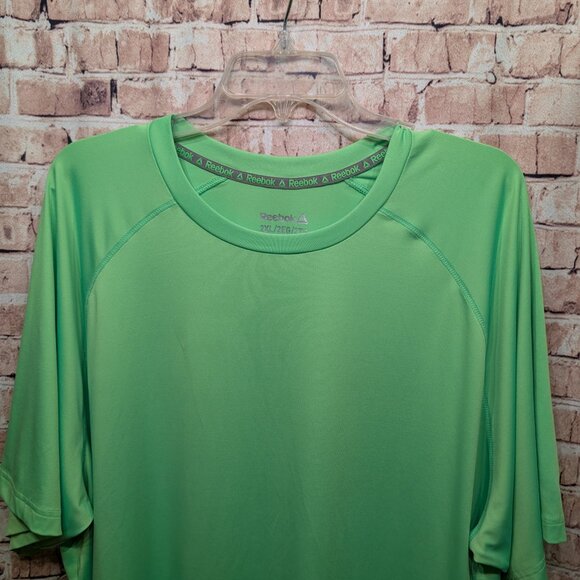 Reebok Polyester/Spandex Blend Short Sleeve T-Shirt Size 2XL - Picture 3 of 10
